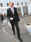 Заграница бьет Януковича по самолюбию, а Яценюк пошел в БЮТ из любопытства Заграница бьет Януковича по самолюбию, а Яценюк пошел в БЮТ из любопытства
